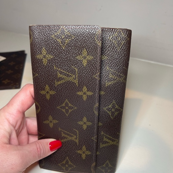 Louis Vuitton monogram wallet - Picture 9 of 12